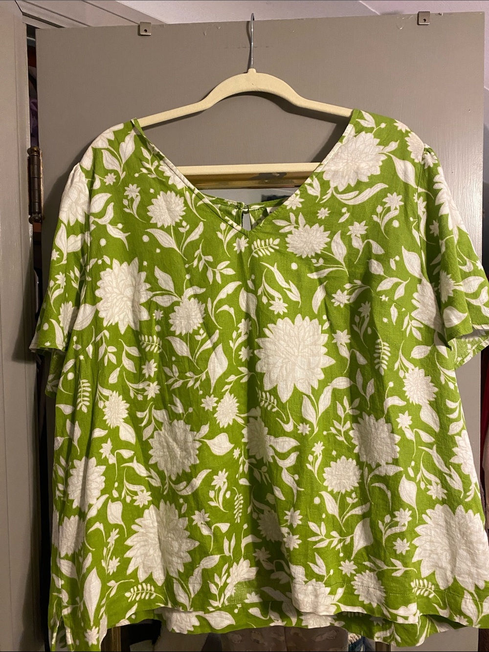 Green Floral V-Neck Tunic Top